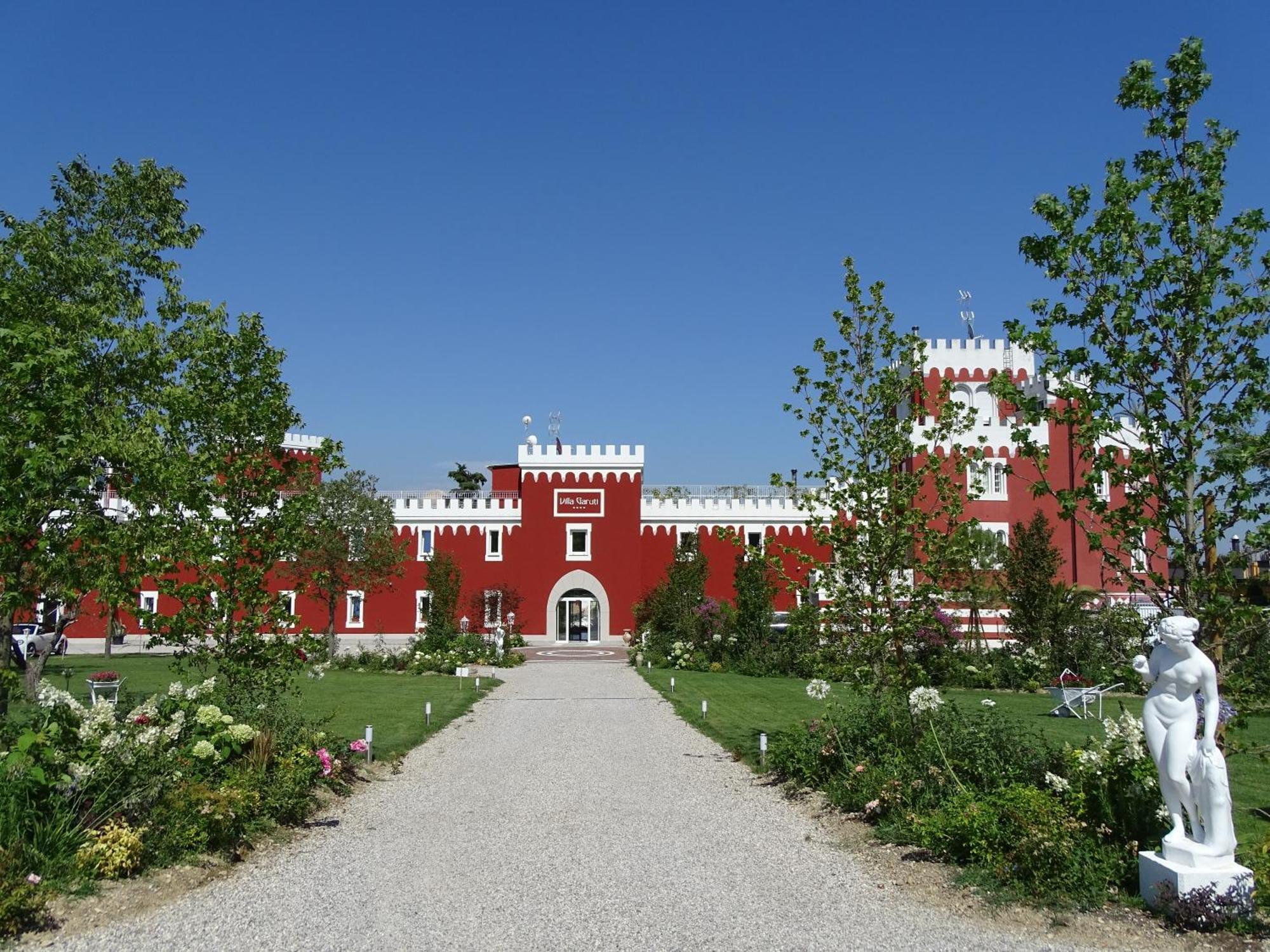 Hotel Villa Garuti بادينغي سول غاردا المظهر الخارجي الصورة