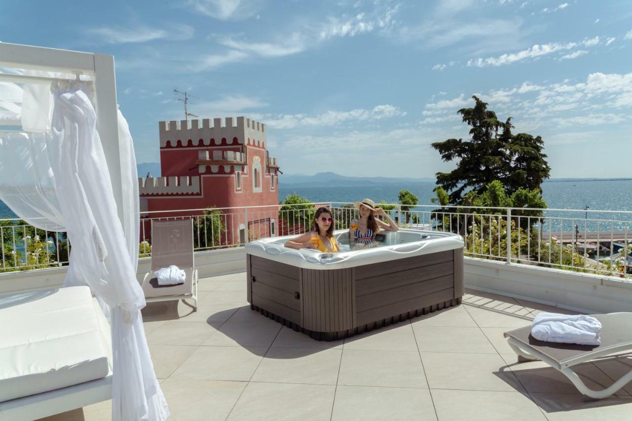 Hotel Villa Garuti بادينغي سول غاردا المظهر الخارجي الصورة